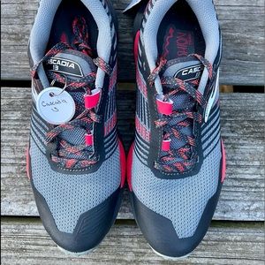 Brooks Cascadia 13 - Excellent condition